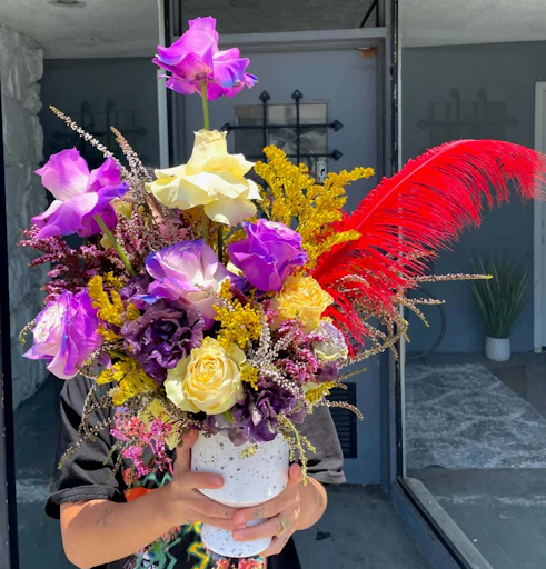 An example of a omakase-style floral design